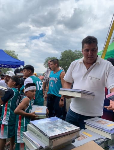 Amistad con Legado Libros Universidad Indígena